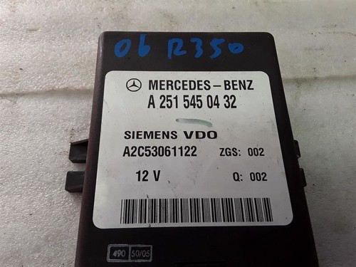 A 251 545 04 32 Airmatic Suspension Control Module 2006 MERCEDES R350 S-365P - Picture 2 of 4