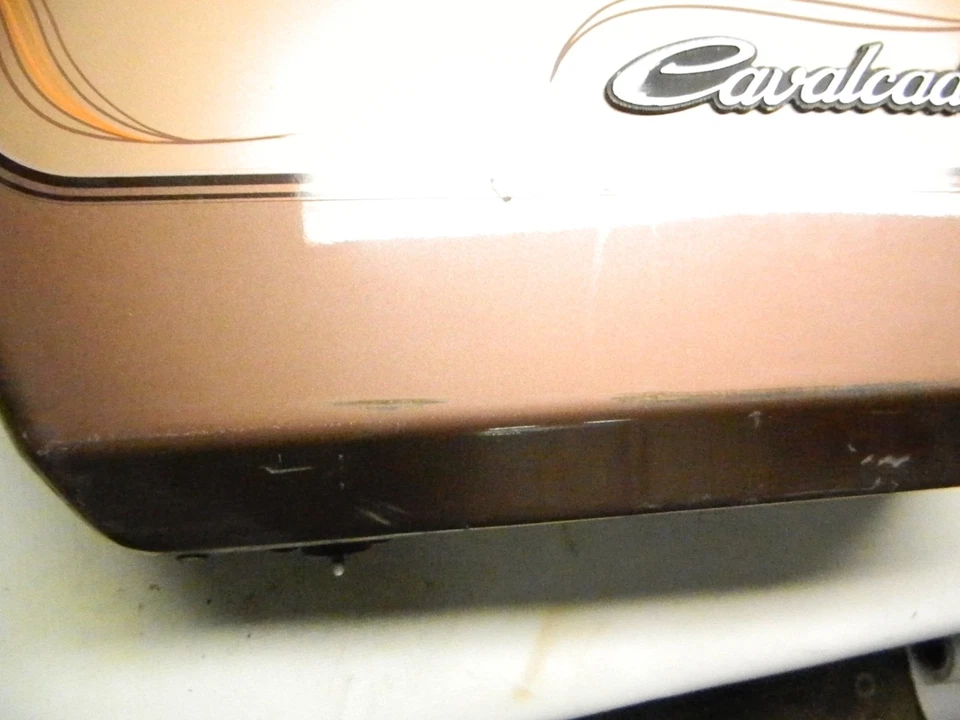 86 Suzuki GV 1400 GD GV1400 Cavalcade left side sadle bag luggage box - Image 2 of 4