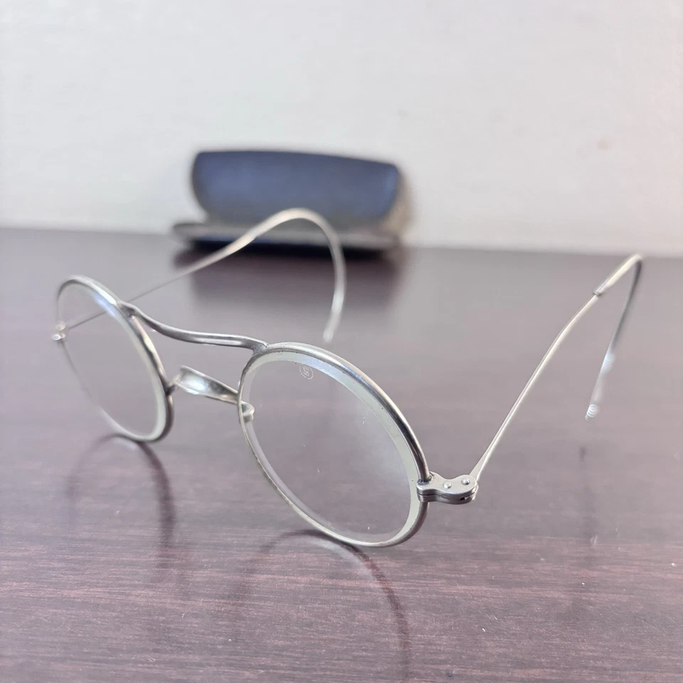 Armações de óculos de prata redonda óptica americana vintage AO Co72 com estojo de metal - Imagem 2 de 4