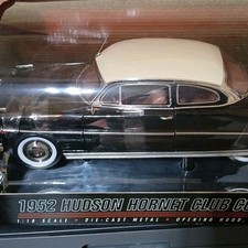 Highway 61 1952 Hudson Hornet Club Coupe 118 Diecast Black Cream Opening Doors