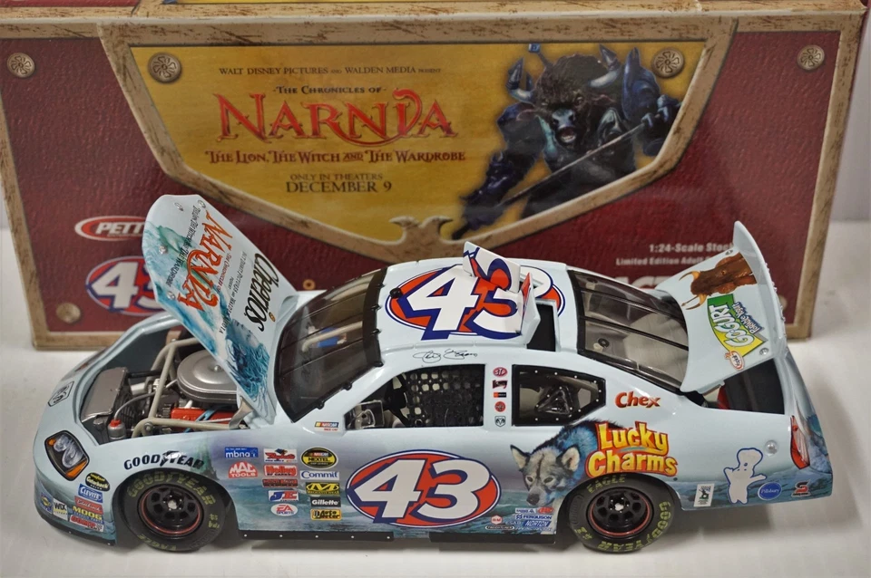 Coche diecast NASCAR 2005 1/24 Jeff Green #43 Cheerios/Las Crónicas de Narnia Foto 3 de 4