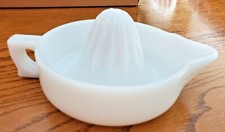 VINTAGE SUNKIST WHITE MILK GLASS ORANGE JUICE JUICER MADE IN USA