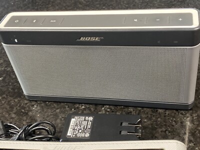 Bose Soundlink III Bluetooth Speaker-Silver-/W Cover Bose Sound