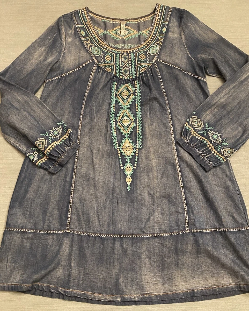 green emerald velvet dress Monoreno Antropologie Women Long Sleeve LACE Color White S/M/L (Medium) at  Amazon Women's Clothing store main image 1