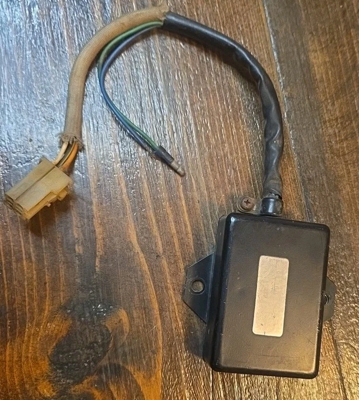 1980-1983 SUZUKI GS 750T E L 1980 1981 GSX750 GS75X OEM CDI ENCENDEDOR 32900-45110 Foto 2 de 4