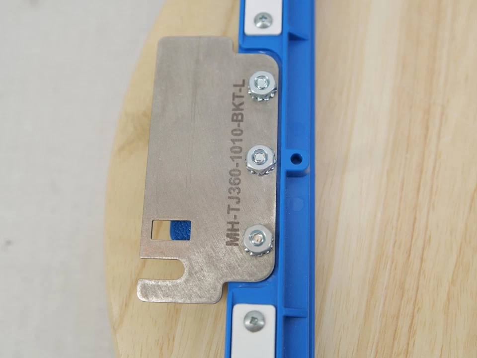 Mighty Hoop 10×10 Inch Embroidery Magnetic Hoop MH-TJ360-1010-BKT-L - Image 2 of 3