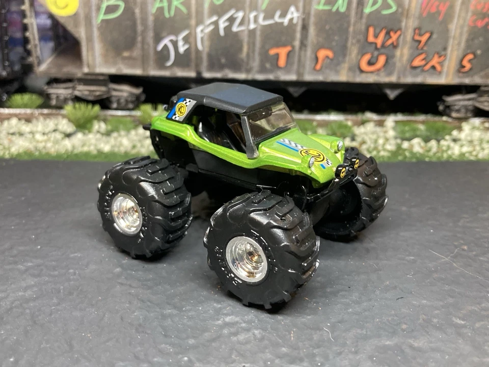 Buggy Meyers Manx elevado 4x4 todo terreno 1/64 diecast personalizado Hot Wheels personalizado Foto 3 de 4