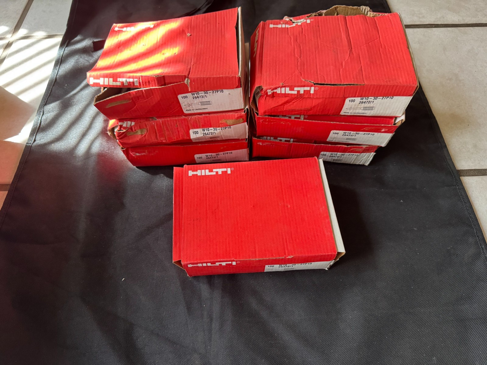 Hilti 700 Pcs Lot 3/8"x 1"3/4" length Threaded Concrete Studs W10-30-27P10