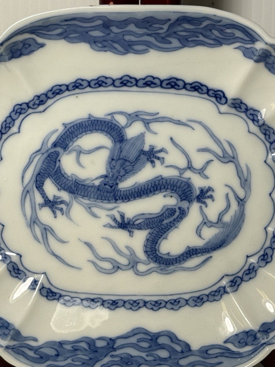 瀬戸焼加藤周兵白雲堂周兵製19th Japanese Blue & White Dragon Dish