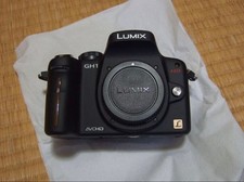 Sony α65 Digital DSLR Camera with Interchangeable Lens Capability