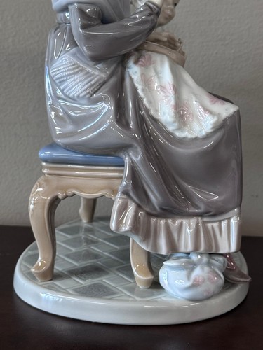 Lladro A Visit With Granny Figure #5305 USED CONDITION NO BOX **READ FIRST** - Picture 18 of 22