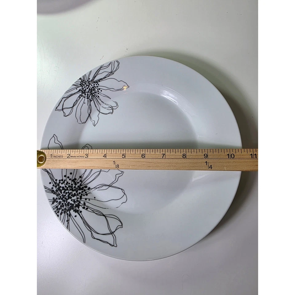 Juego de 3-10 Platos de Cena STRAWBERRY STREET Blanco Negro Flortenia Floral 10.5" Foto 3 de 4