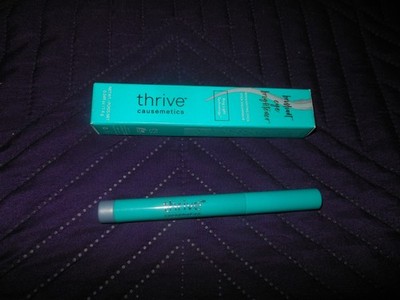 THRIVE CAUSEMETICS BRILLIANT EYE BRIGHTENER ''BETTY'' SILVER FULL SIZE SHIMMER NIB