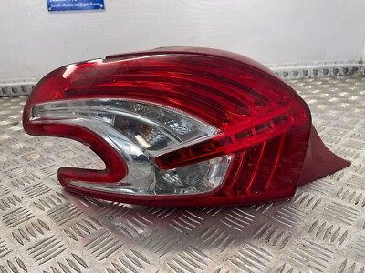 PEUGEOT 208 2012-2014 REAR TAIL LIGHT PASSENGER SIDE ON BODY