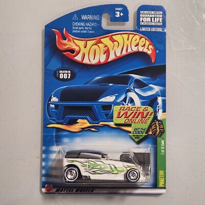 Treasure Hunt Phaeton White Flames 2002 Hot Wheels Whitewall Real Riders Rubber