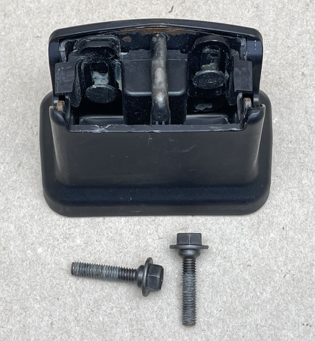 10-15 Lexus IS250C IS350C CONVERTIBLE TRUNK LID MOUNTED LOCK LATCH OEM