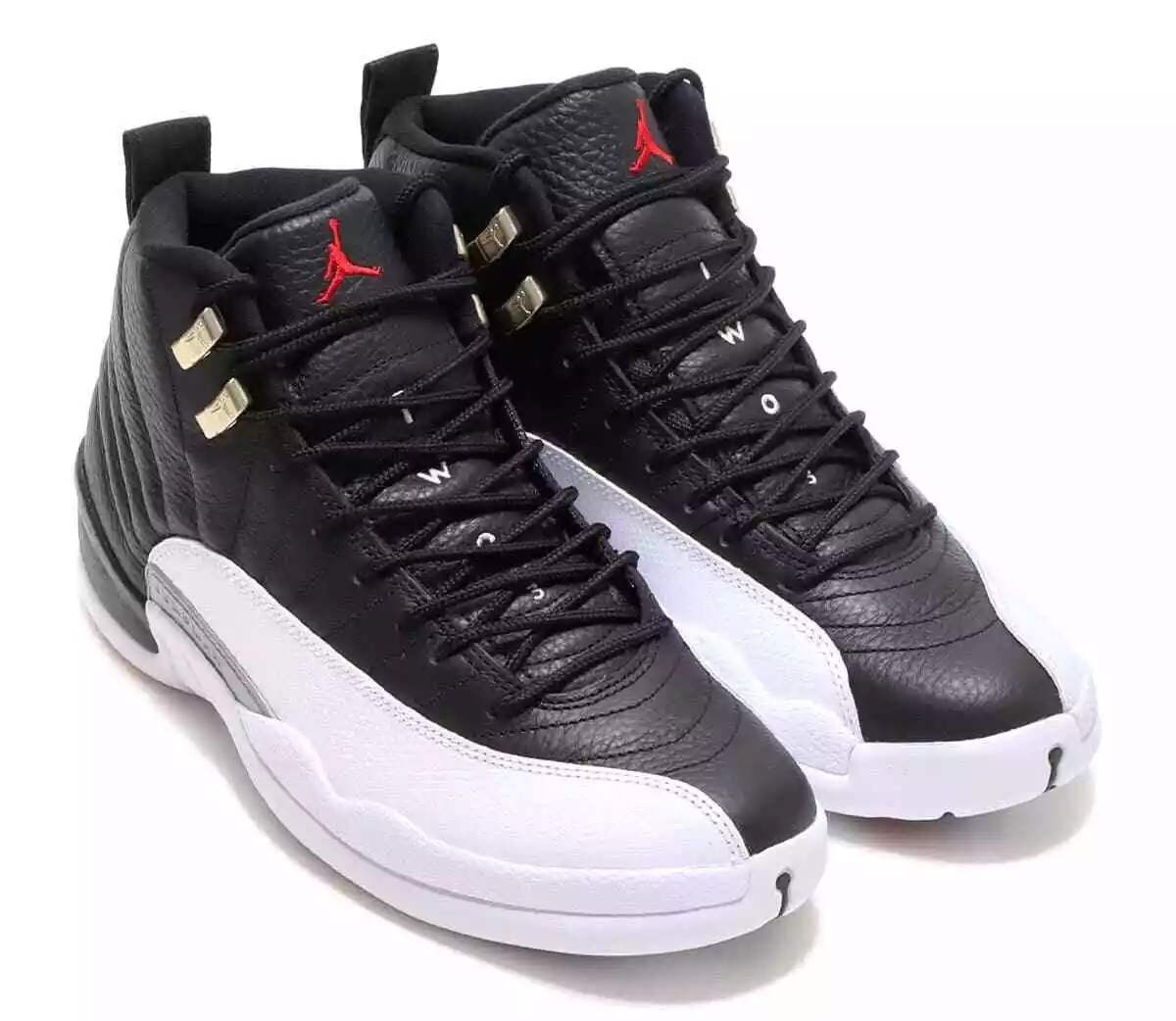 Jordan 12 on sale black white