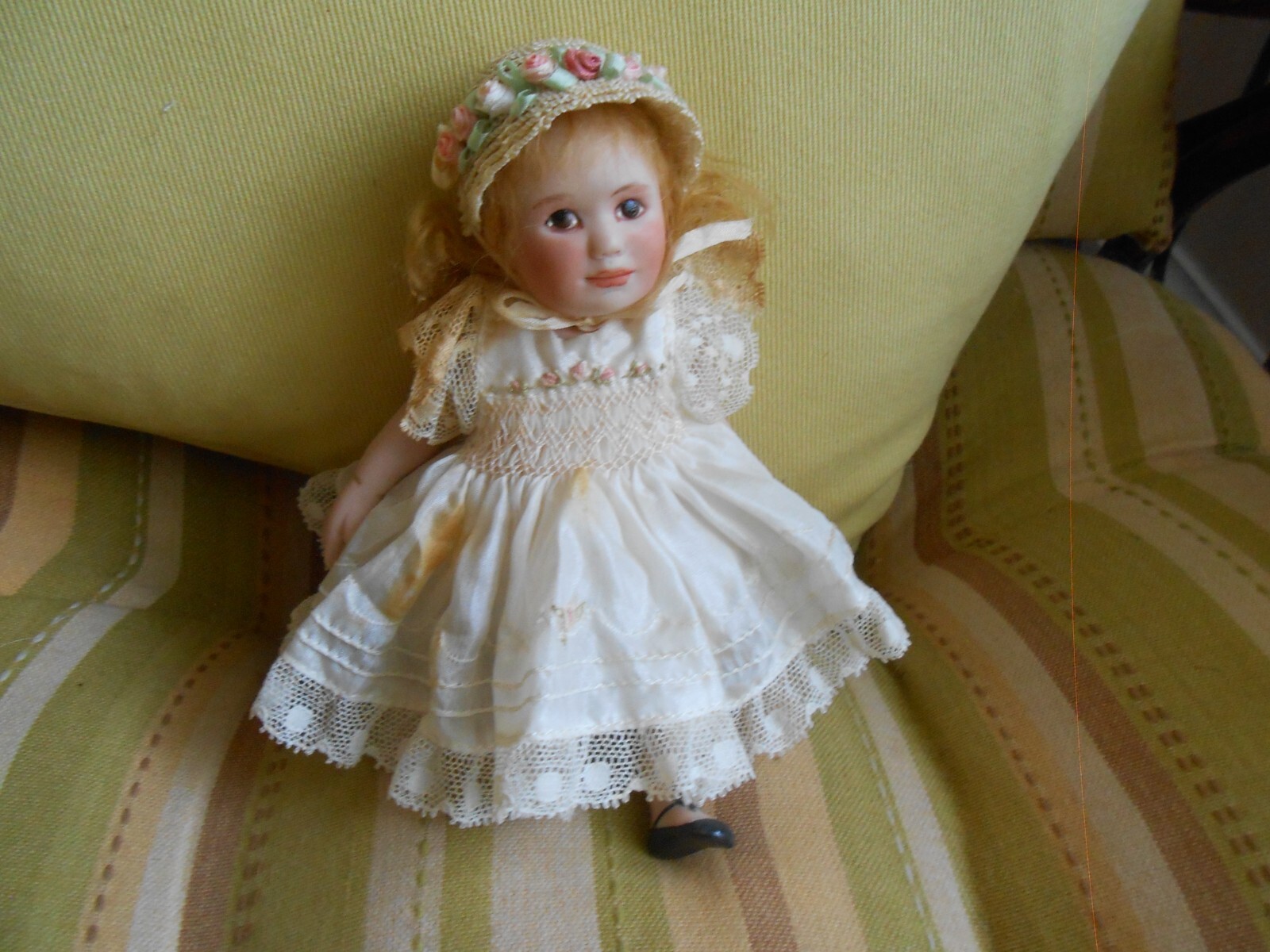 Australian Doll Artist Maree Massey 6.5 Inch 1993 All Porcelain Doll Linda