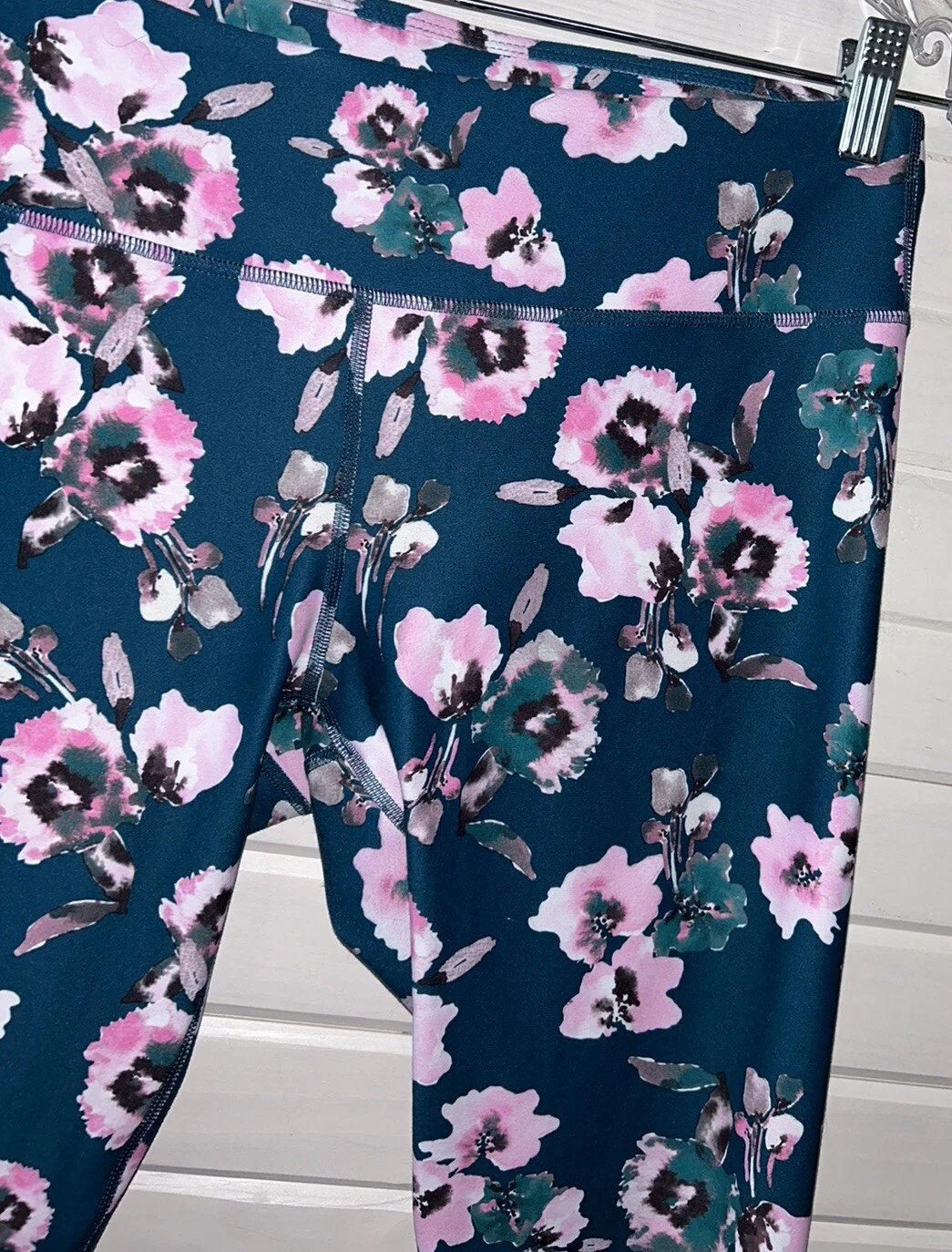 fabletics define powerhold mid-rise athletic yoga pants euc leggings