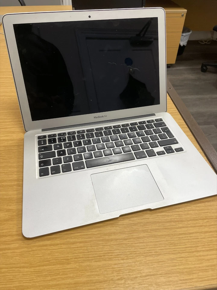 Apple MacBook Air 13" 2012 · i5 · 4GB · 128GB, photo 1 of 5