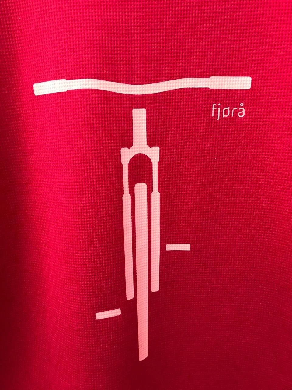 narrona fjora lightweight equaliser shirt