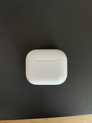 Apple AirPods 3 3rd Generation Bluetooth with Wireless Charging Case A2564 White
