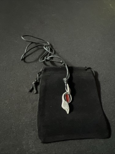 DMC Devil May Cry 5 Red Wing Cord Chain Pendant Necklace Cosplay Prop & Pouch
