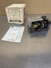 Cutler Hammer 9575H2526 Type AA Bulletin Relay 120V Coil New Old Stock Made USA