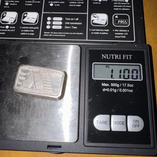 VINTAGE 1 OZ  .999 FINE SILVER BAR A- MARK,  1981 ONE OUNCE BULLION