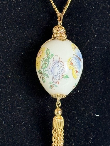 Quail Egg Necklace/Pendant Butterflies & Flowers Gold Tone Chain