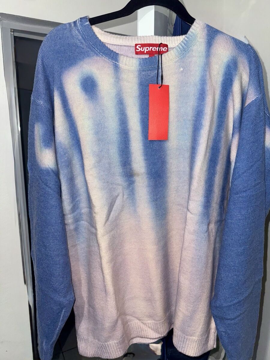 Supreme blurred Logo Sweater Size Large fw2 blue | eBay Supreme blurred Logo Sweater Size Large fw2 blue | eBay