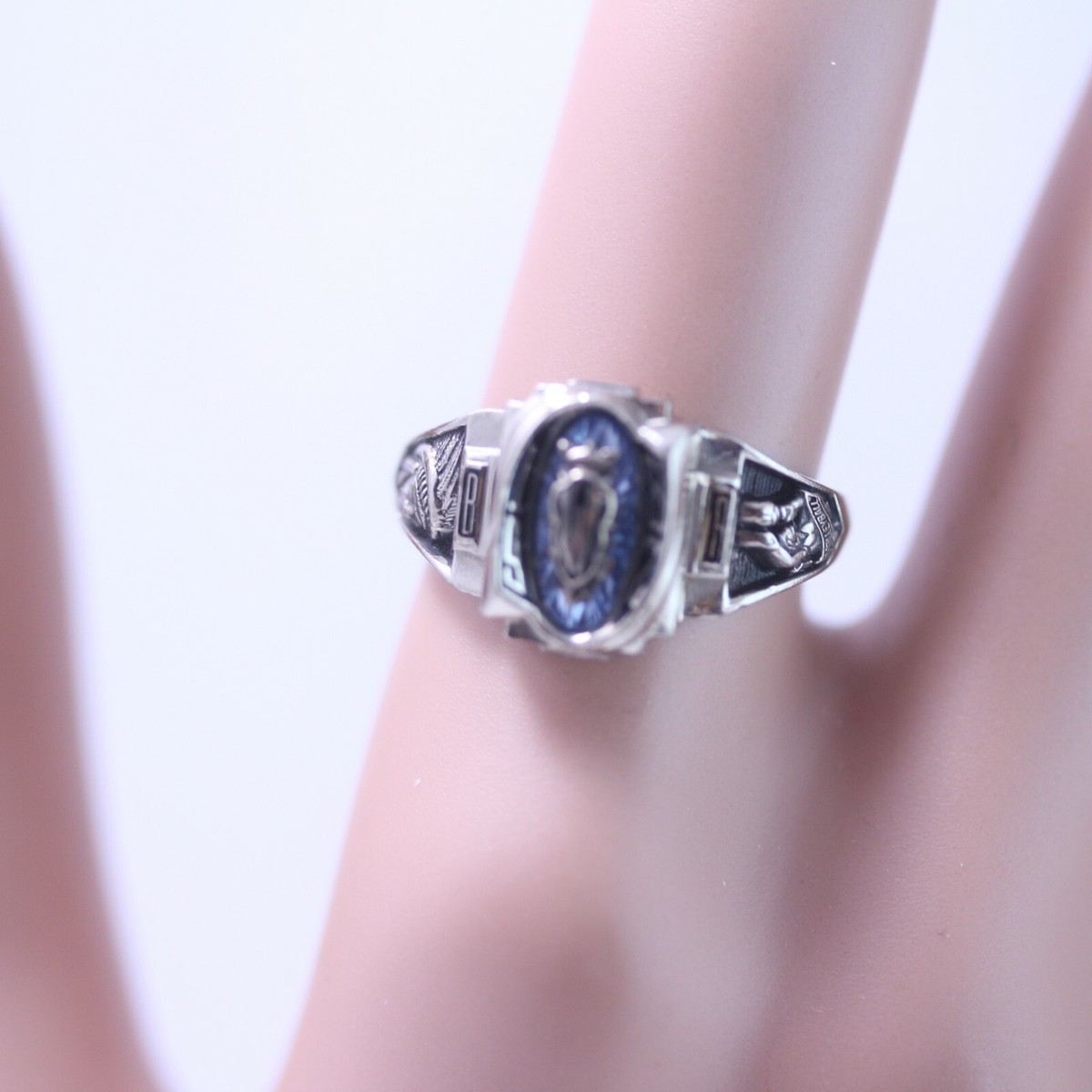 10k White Gold 1982 W Class Ring w/ Blue Gemstone Size 6.25 | eBay