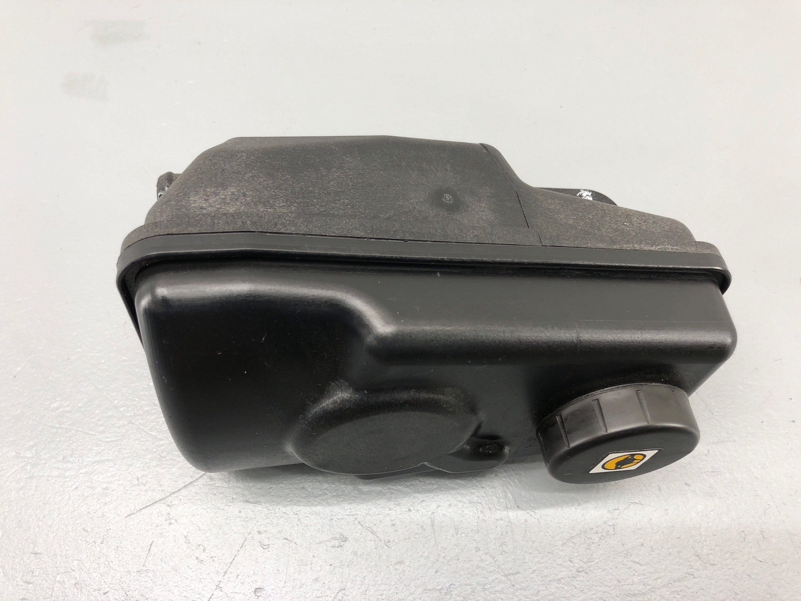 2020-2023 MCLAREN GT POWER STEERING FLUID RESERVOIR 13DA034CP OEM 2021 2022