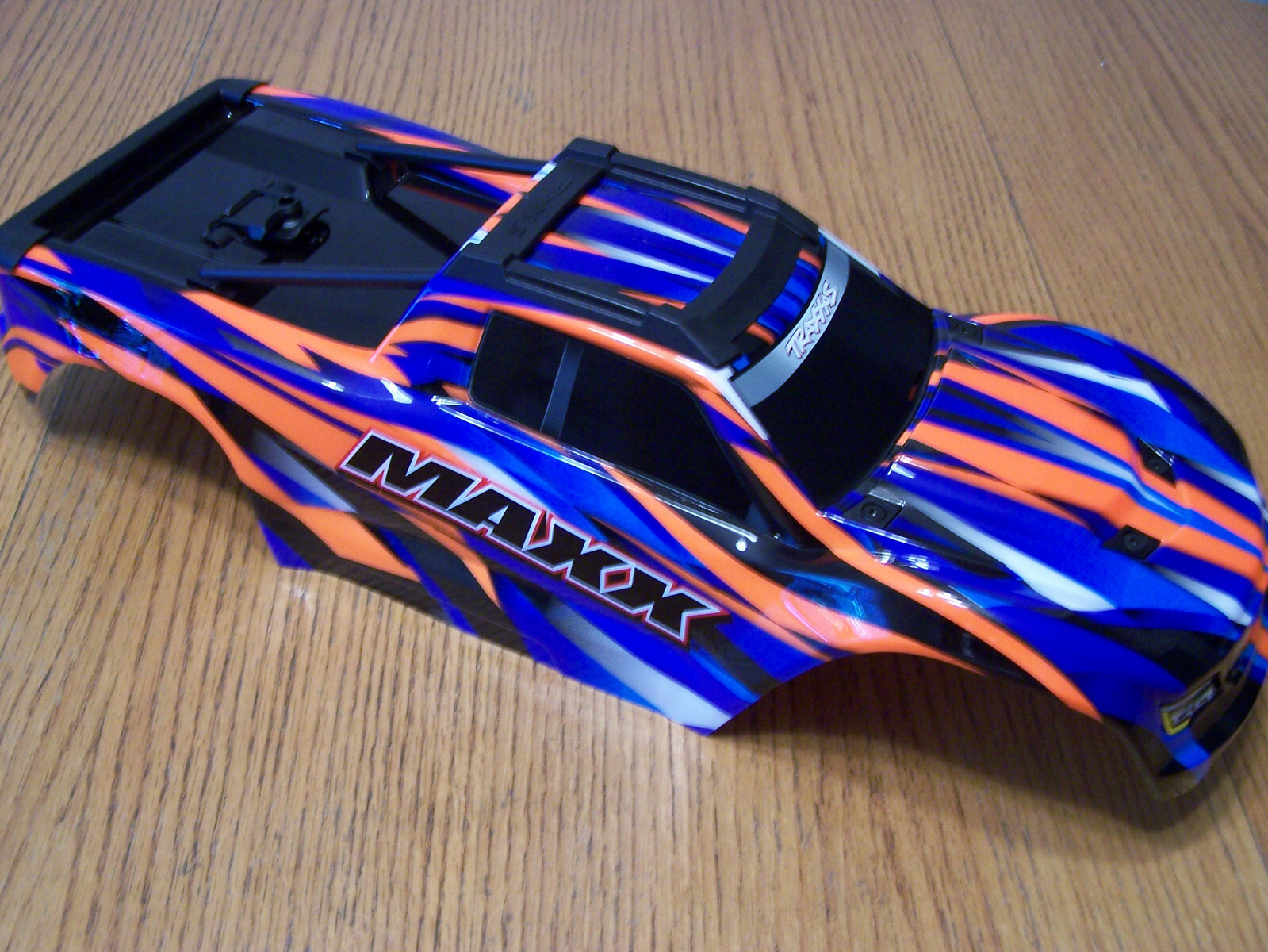 Traxxas 1/10 WIDE-MAXX Body Orange Blue Clipless Mounts Factory Painted  89086-4 | eBay