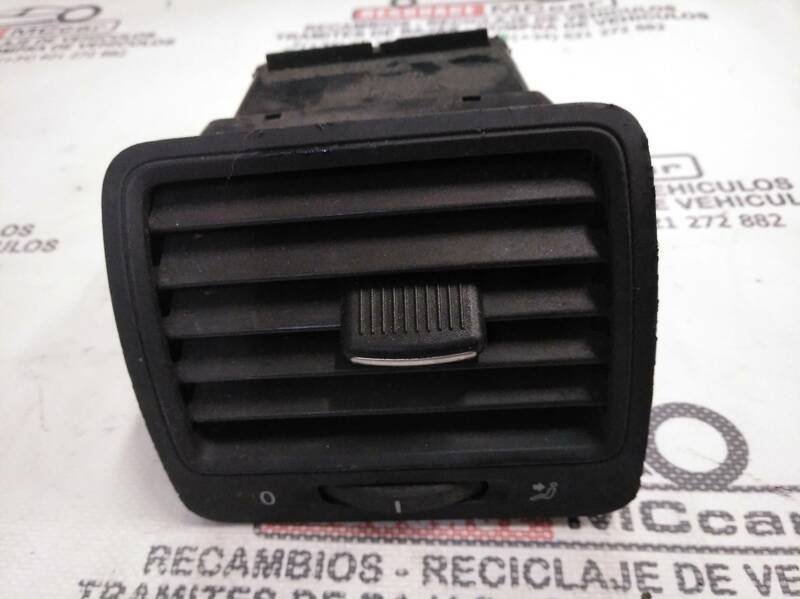 1K0819709 lüftungsgrill für VOLKSWAGEN GOLF V BERLINA 1.9 TDI (105
