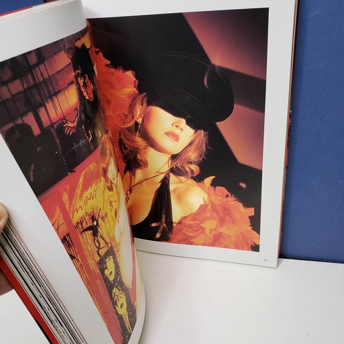 Doris Kloster's Demimonde : A Visual Exploration of Fetish by Doris Kloster... - Foto 5 di 9