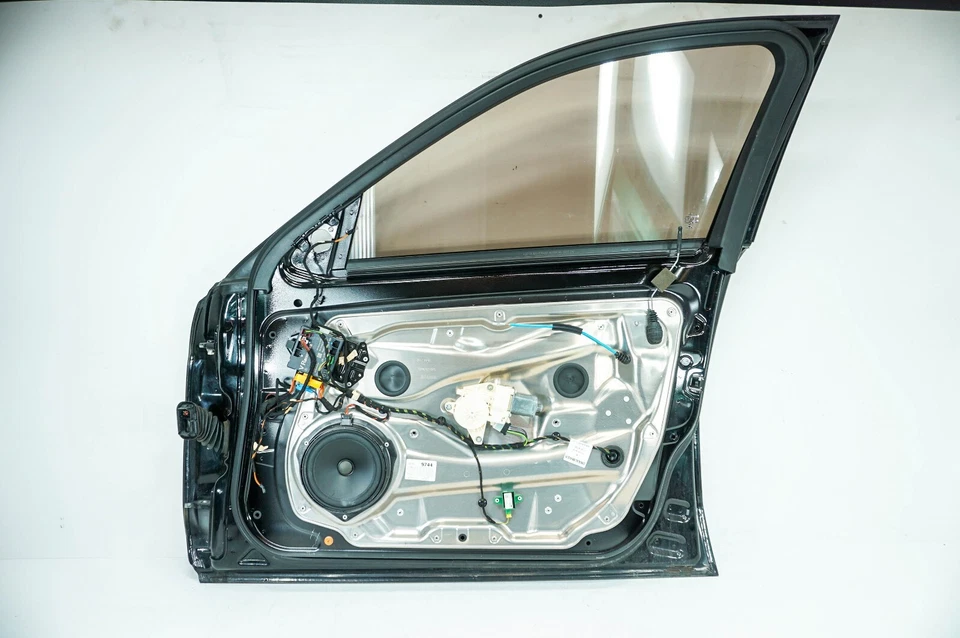 14-16 Mercedes E350 W212 OEM delantero derecho pasajero carcasa panel y ventana 5087 Foto 2 de 4