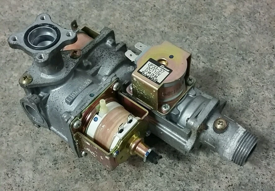 NAVIEN CR-210A GAS VALVE UP33-37 L.P. GAS! | eBay