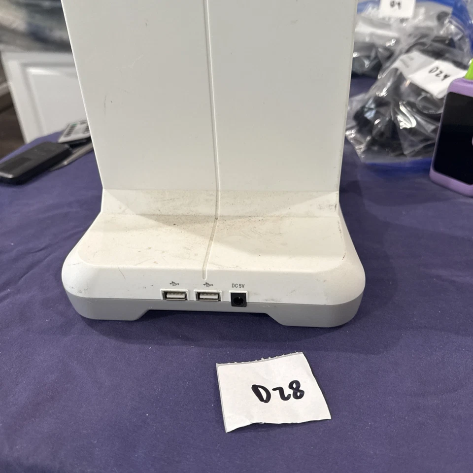 MadCatz PowerUp Wii Fit Charging Stand w/Balance Board Rechargeable - Image 3 of 4