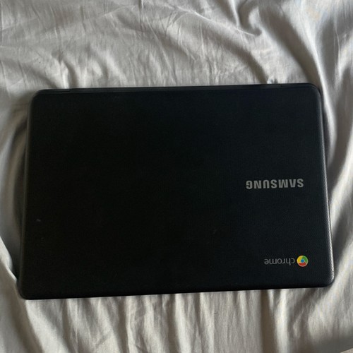 Samsung Chromebook XE500C13 11.6" Intel Celeron Chrome OS Laptop Black