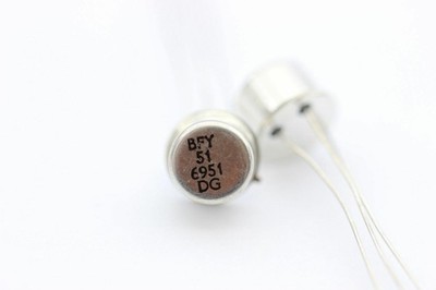 BFY51 TRANSISTOR NOS (neu aus altem Lagerbestand) 1PC. C469U9F290920