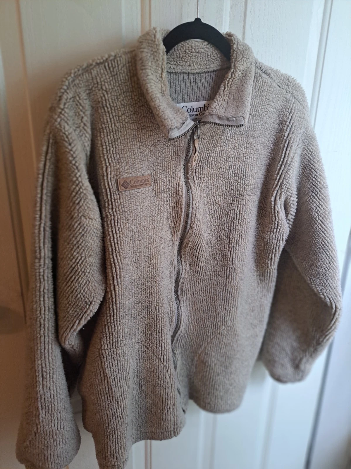 Columbia Size Medium Unisex Adult Light Grey Zip Up Jacket