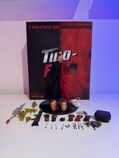 Mezco Toyz One:12 Two Face Delxue Batman Action Figure