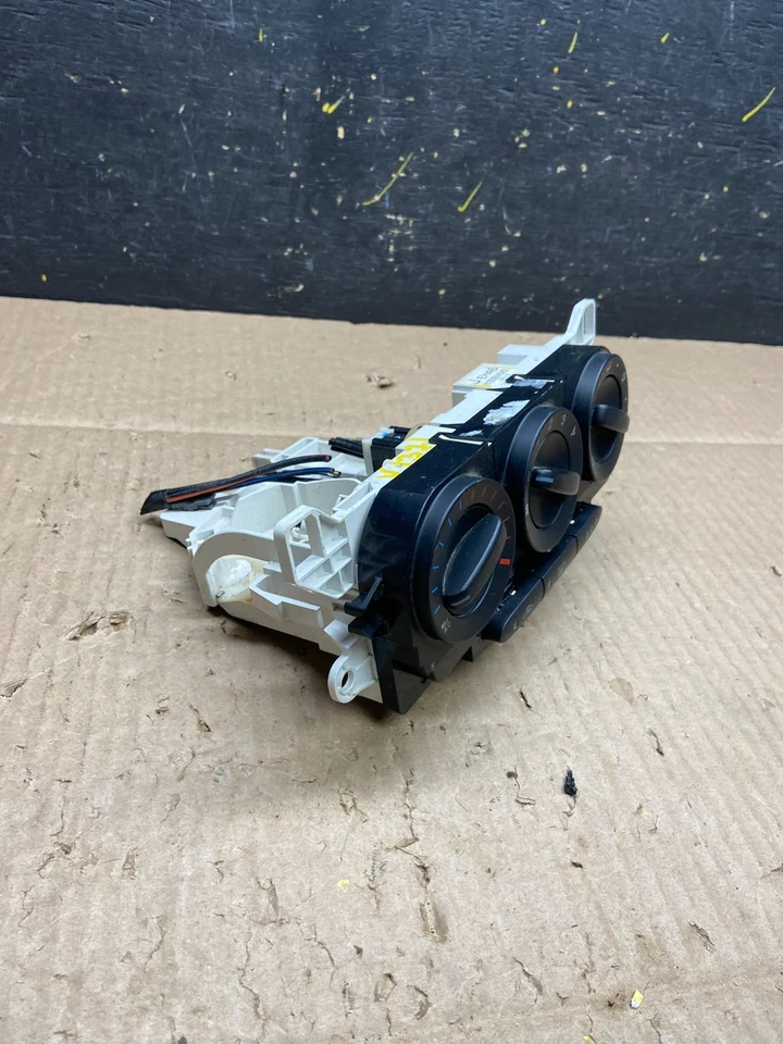 2010 2011 2012 Mazda CX-7 Climate Control Panel Hvac Heater V1371 DG - Image 2 of 4