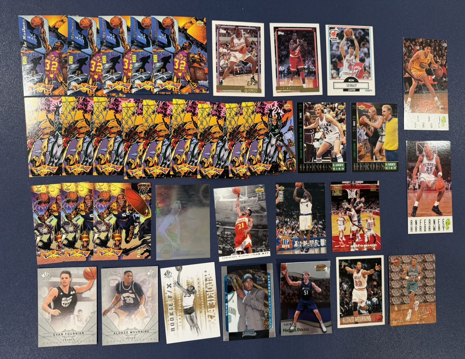 HUGE LOT Basketball Cards (600+) Stars, Rookies, Game Used, Auto, Low Numbered!! view 20
