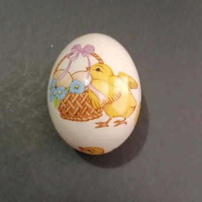 Vtg The Egg Lady Porcelain Baby Chicks Easter Egg Springtime Decor Birds