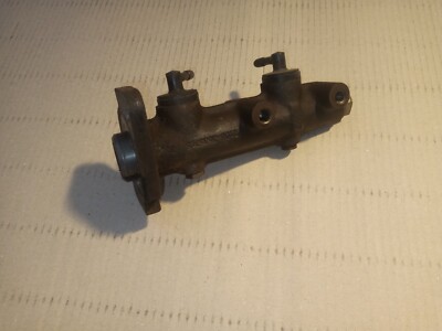 Lada Niva HBZ Hauptbremszylinder 2108-3505015