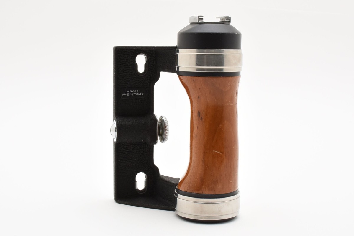 ASAHI PENTAX Wood Hand Grip For 6x7 67 67II [ Near MINT
