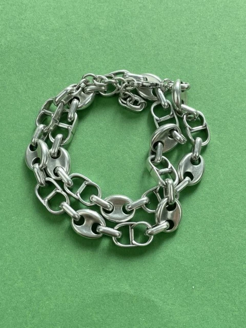 Collier chaîne créateur CD Christian Dior or blanc déclaration luxe bijoux