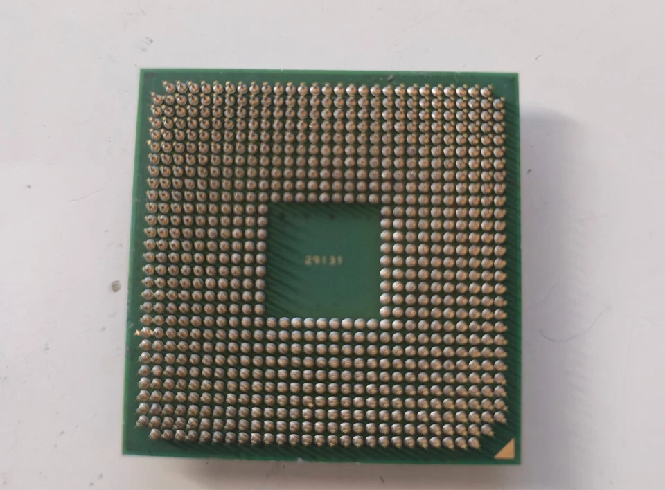 AMD Sempron 64 3000+ 1.8GHz/128 KB 64Bit socket 754 SDA3000AIO2BX - Immagine 2 di 3